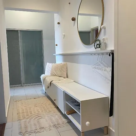 Apartment Sweet By Zoom